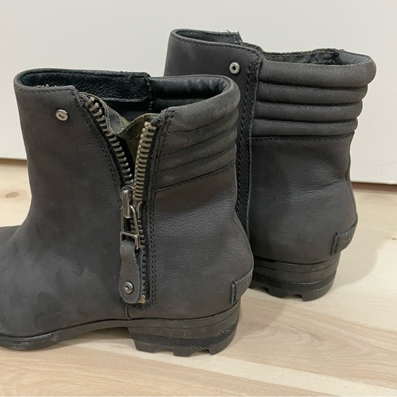 Sorel Booties Women’s 7.5 Black Danica Leather Side Zip Ankle Casual Moto - Picture 13 of 14